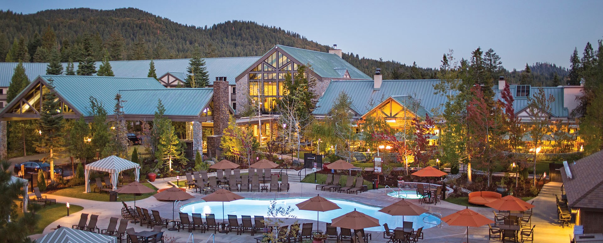 Tenaya Lodge at Yosemite - exterior dawn